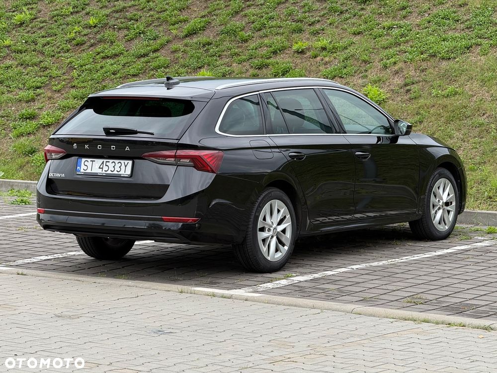 Skoda Octavia 2.0 TDI SCR Style DSG - 6