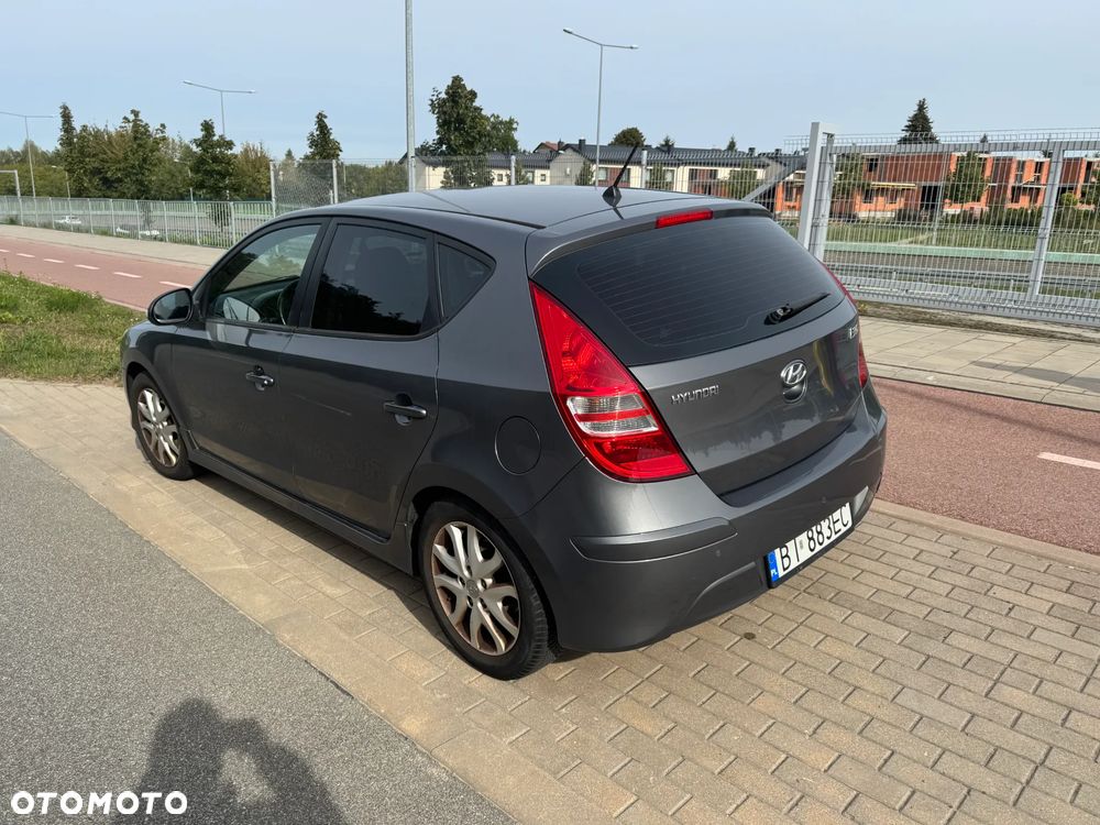 Hyundai i30 1.4 Comfort EU5 - 2