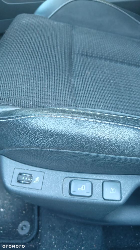 Citroën C4 1.6 HDi Exclusive - 6