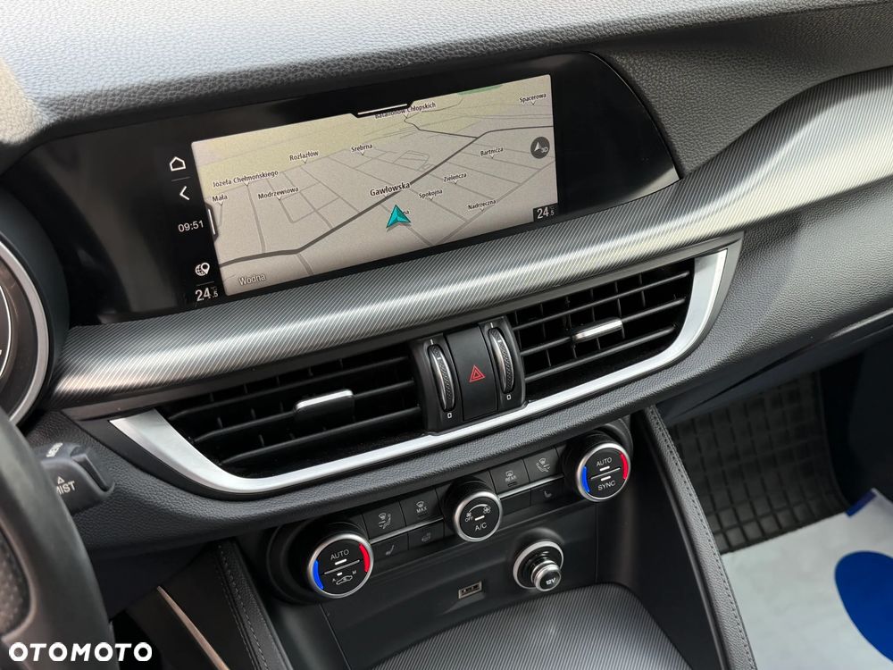 Alfa Romeo Stelvio 2.0 Turbo Veloce Q4 - 16