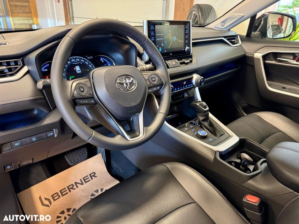 Toyota RAV4 - 14