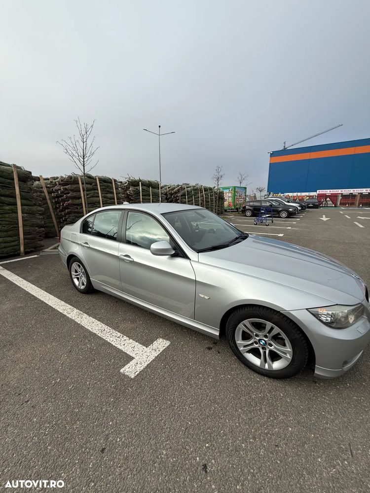 BMW Seria 3 318i Aut. - 7
