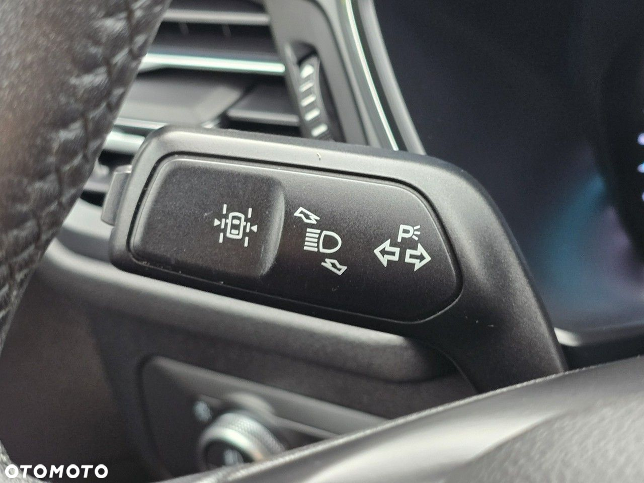 Ford Kuga 1.5 EcoBlue FWD Titanium - 24