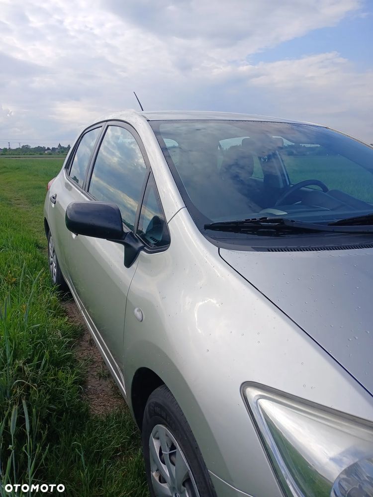 Toyota Auris 1.4 D-4D Terra - 3