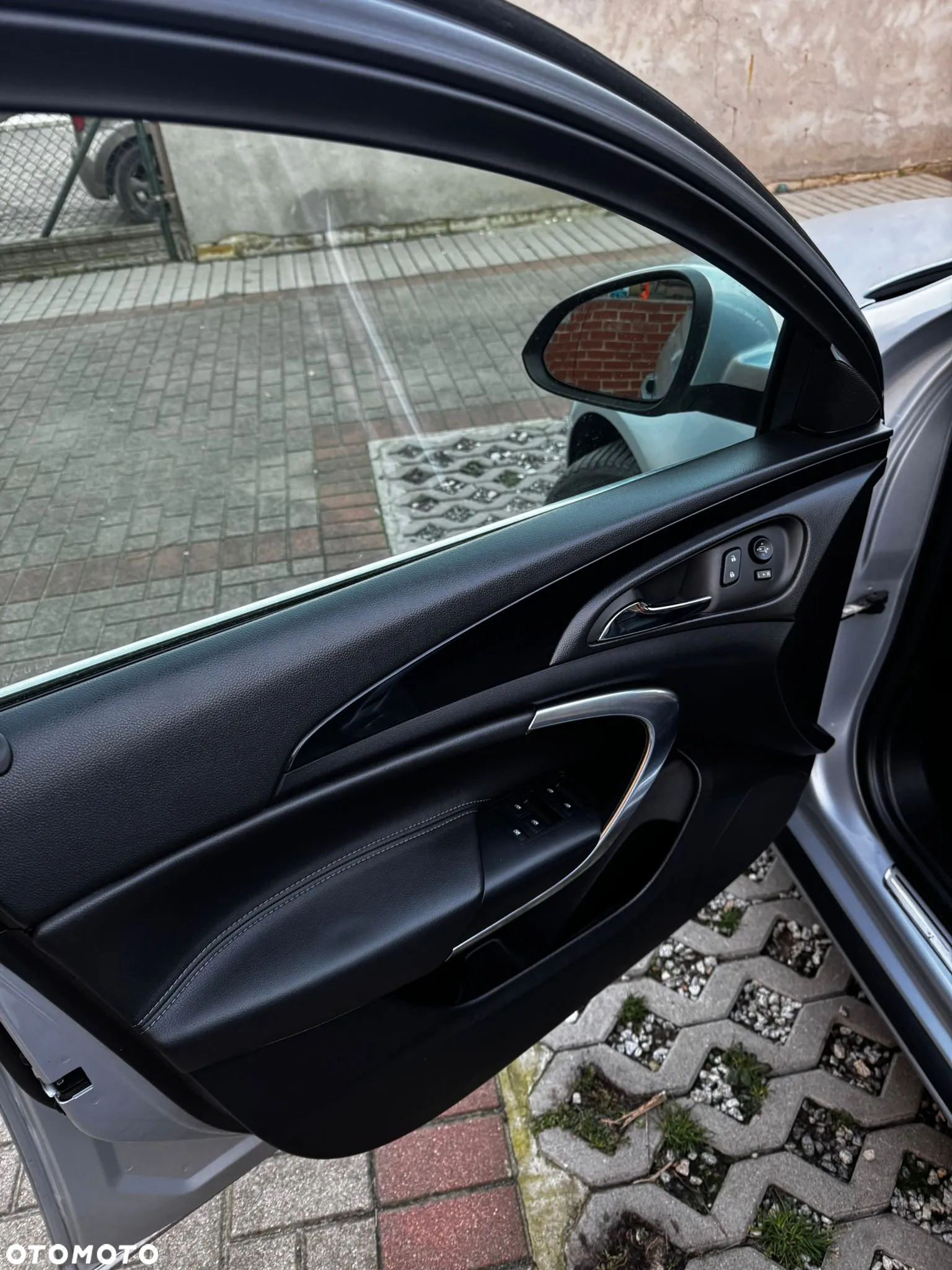 Opel Insignia 2.0 CDTI Cosmo ecoFLEX S&S - 11