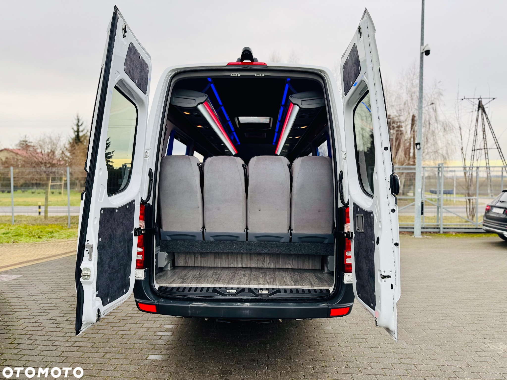 Mercedes-Benz SPRINTER 516 CDI - 27