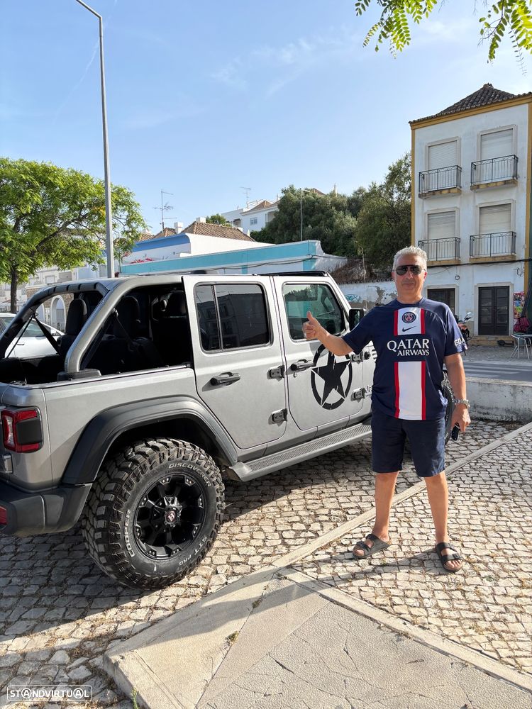 Jeep Wrangler - 16