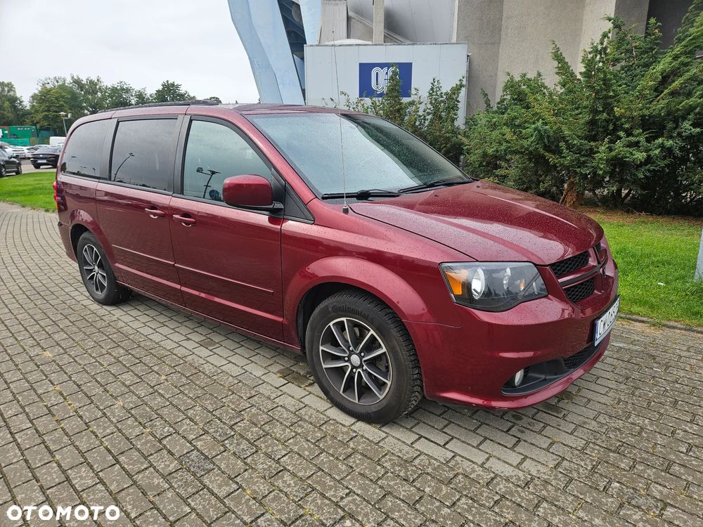Dodge Grand Caravan 3.6 R/T - 1