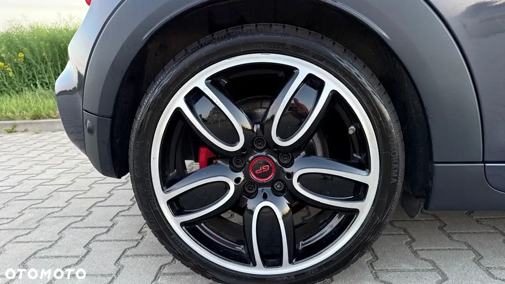 MINI John Cooper Works - 22