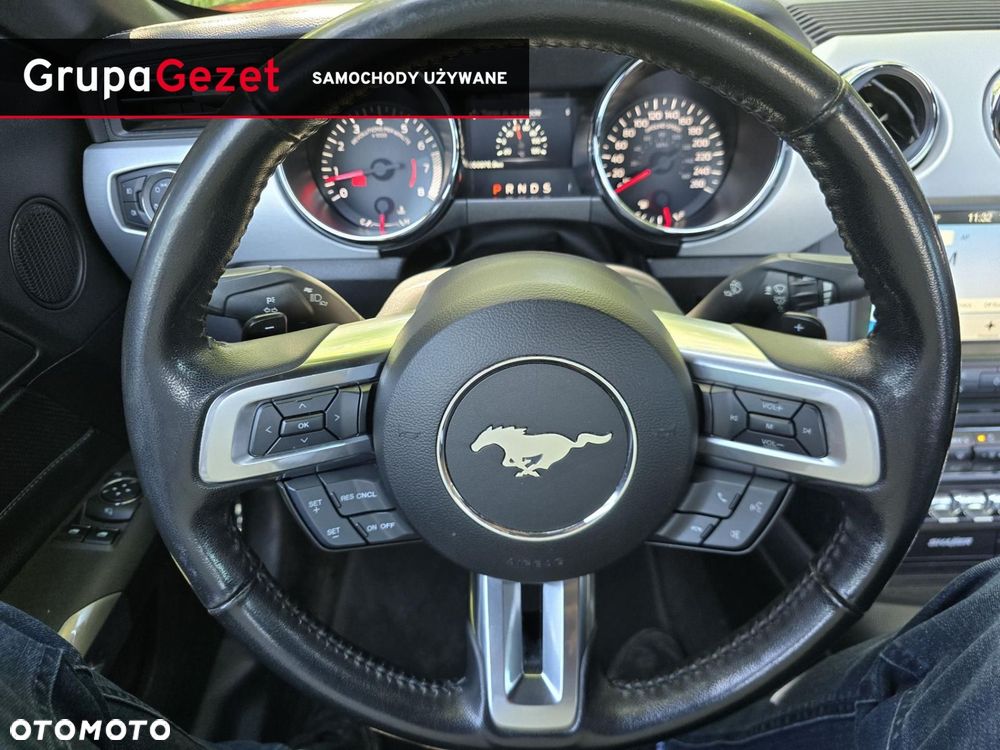Ford Mustang - 11