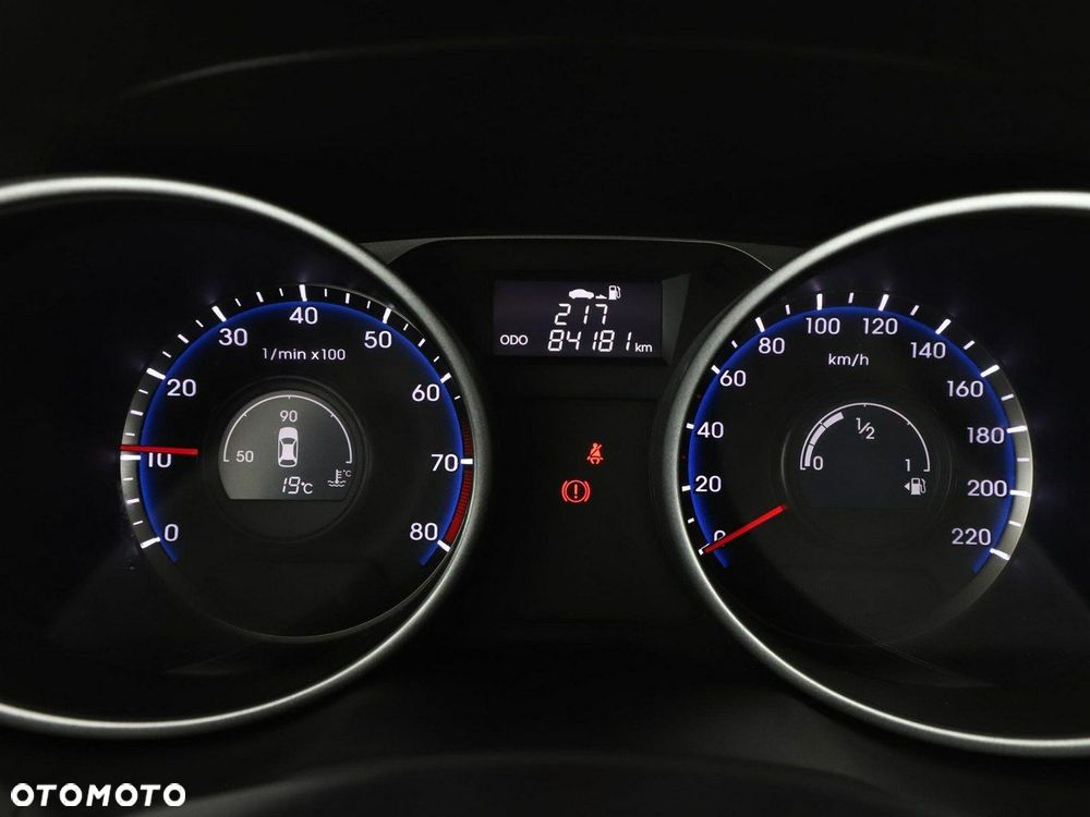 Hyundai ix35 1.6 2WD Fifa World Cup Edition - 22