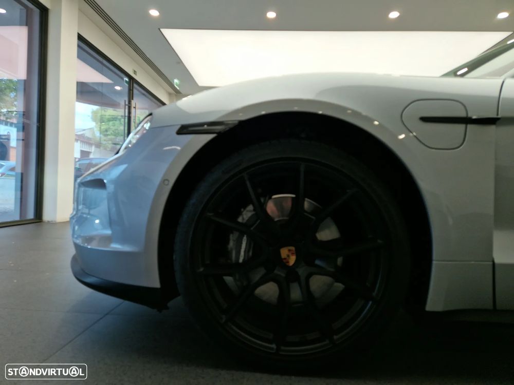 Porsche Taycan Standard - 14