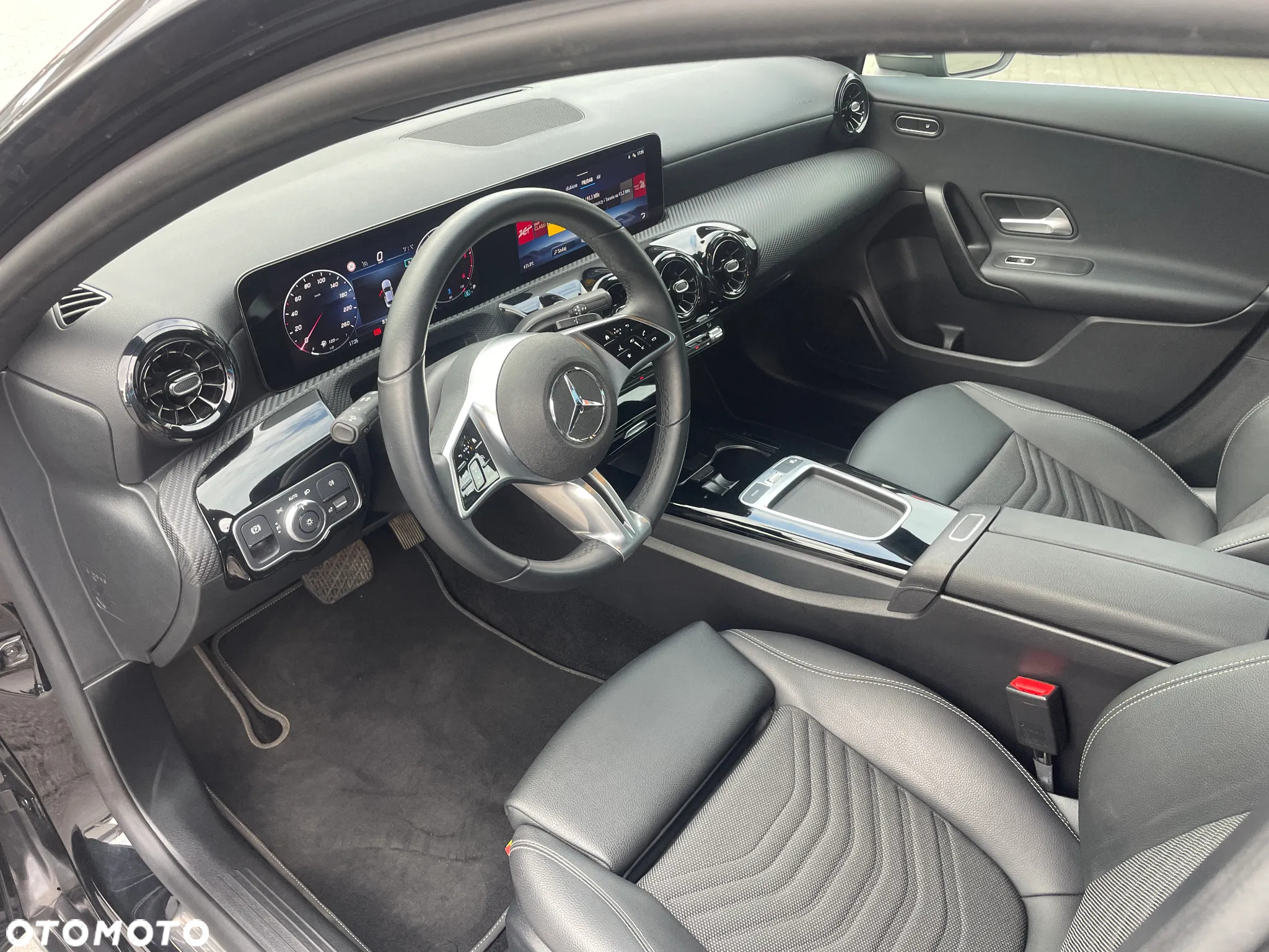 Mercedes-Benz Klasa A 180 d 8G-DCT AMG Line - 14