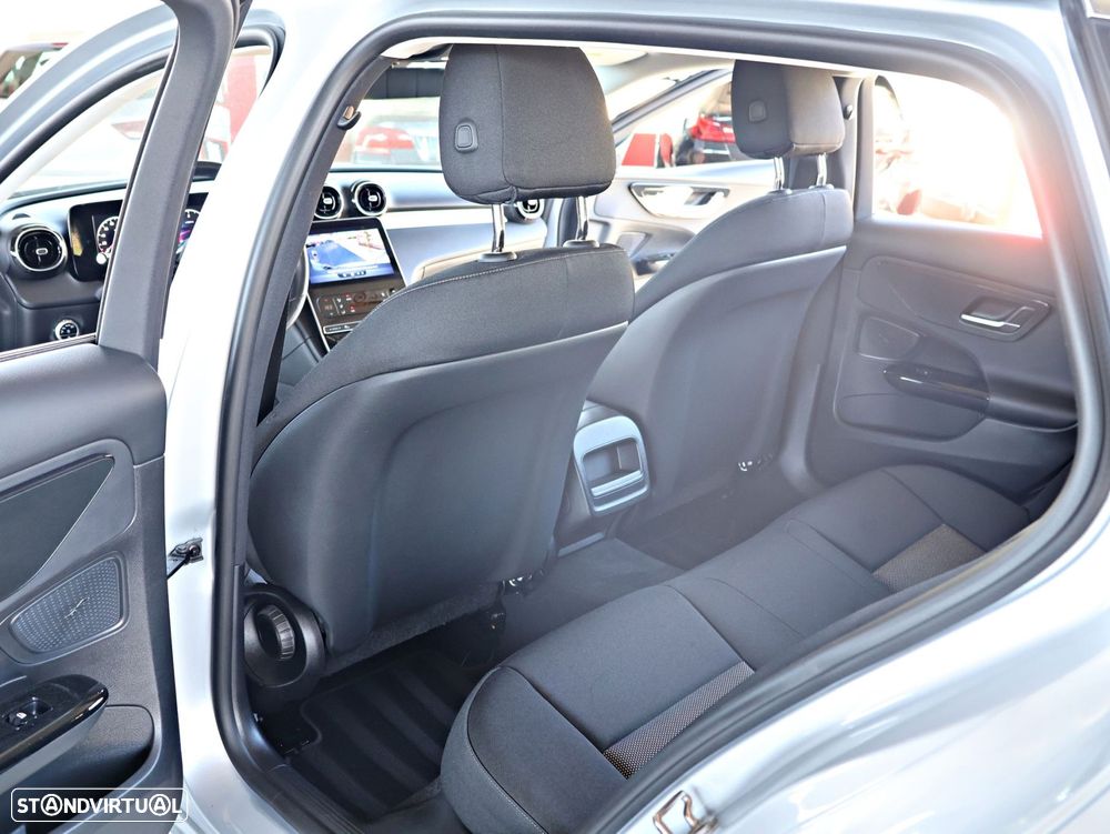 Mercedes-Benz C 200 d Avantgarde - 26