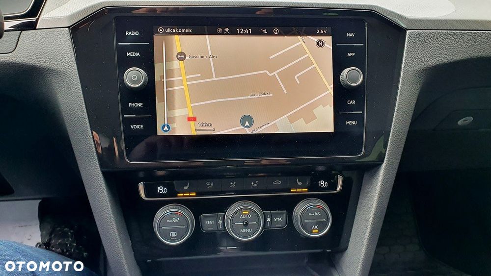 Volkswagen Passat 2.0 TSI Business DSG - 26