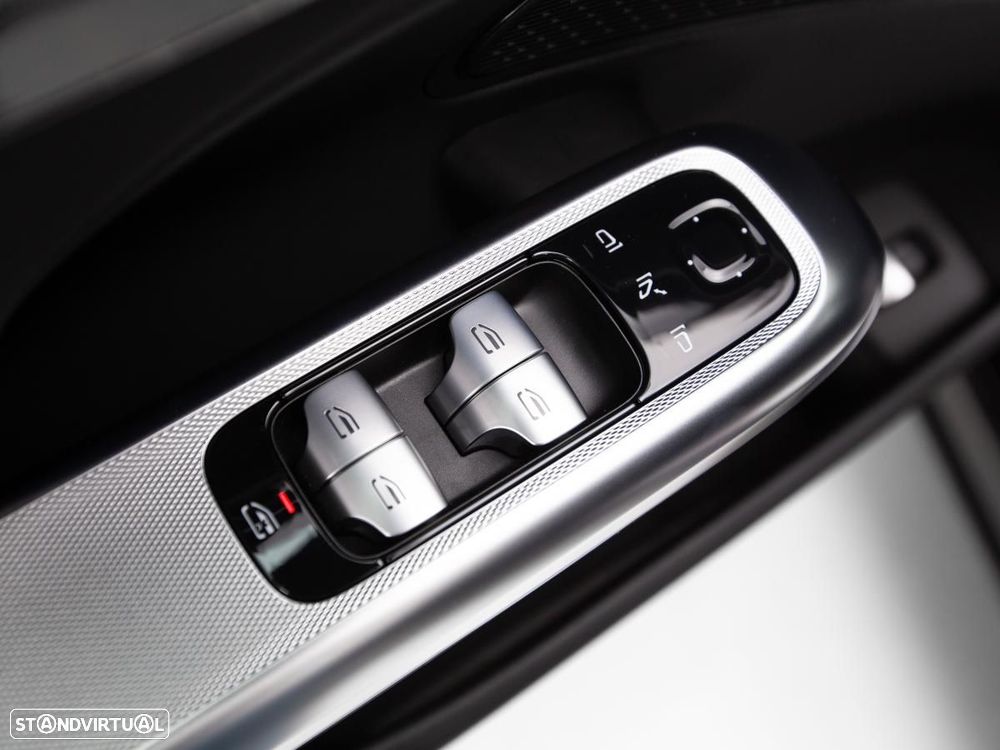 Mercedes-Benz E 220 d AMG Line - 13