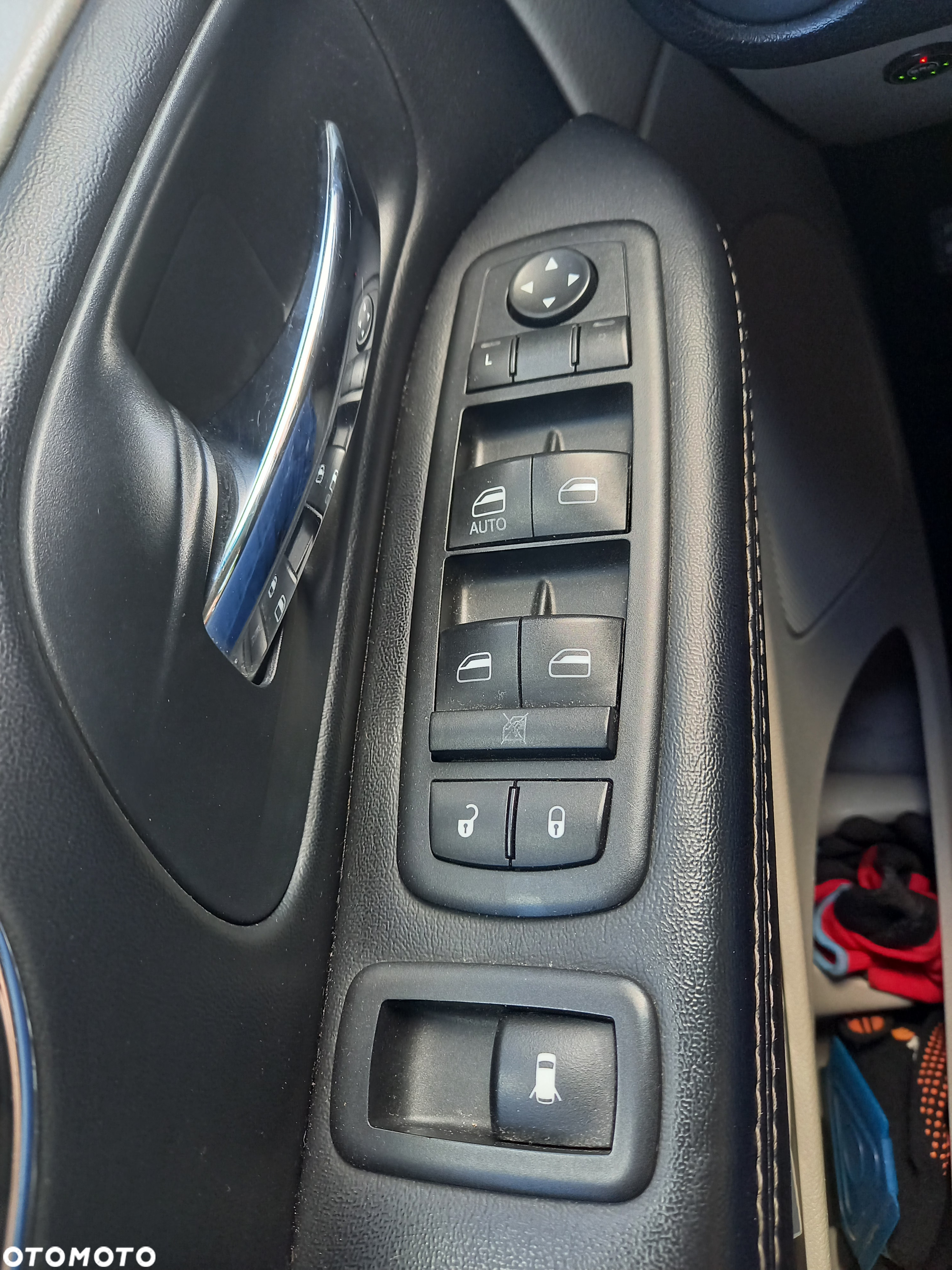 Chrysler Town & Country 3.6 Touring - 13