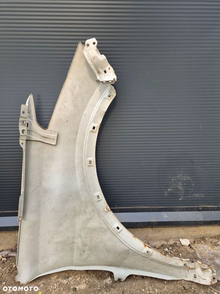 BŁOTNIK SANTA FE III 12r LEWY PRZÓD BIAŁY - 5