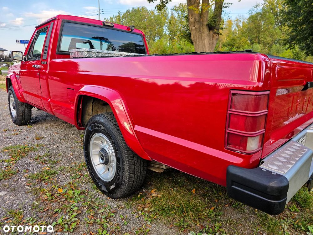 Jeep Comanche - 33