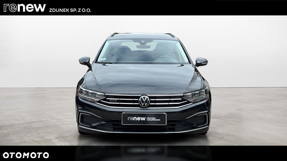 Volkswagen Passat - 8