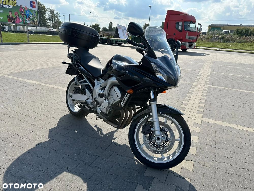 Yamaha FZ6 - 1
