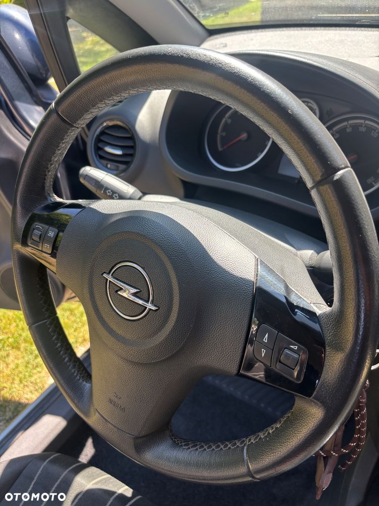 Opel Corsa - 10