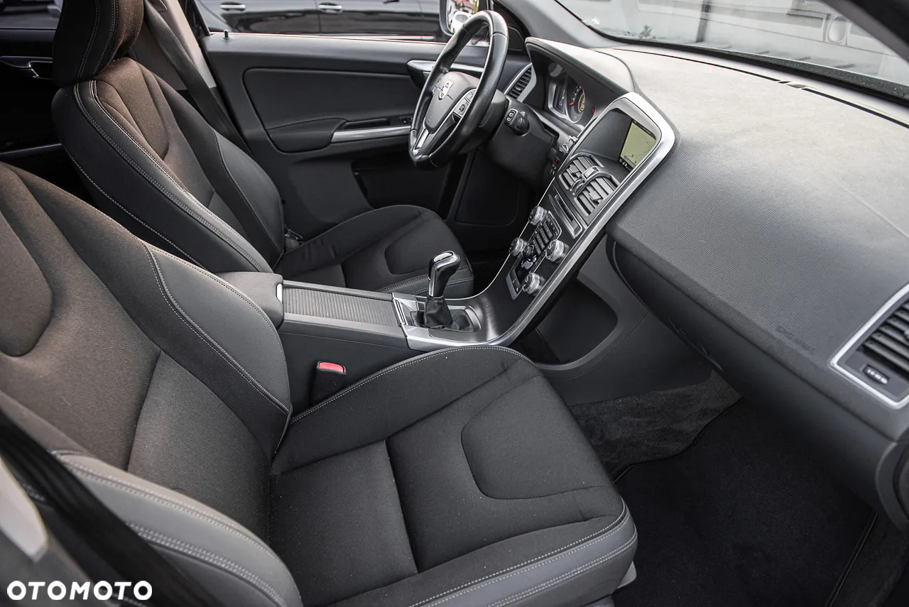 Volvo XC 60 D4 Momentum - 20