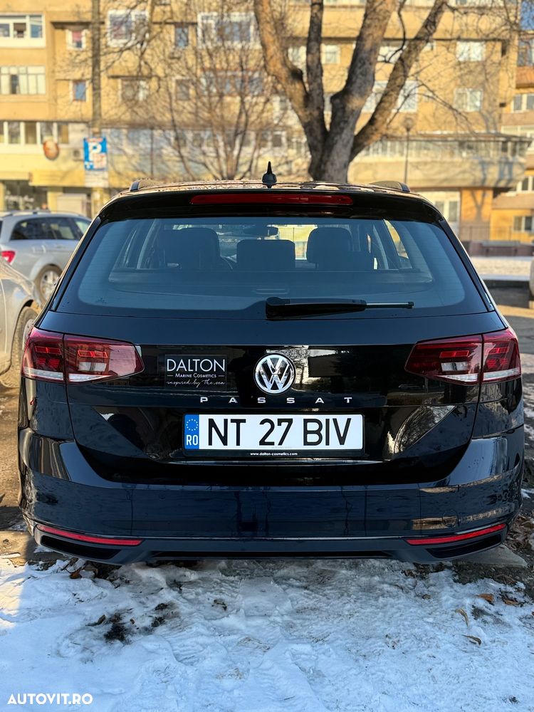 Volkswagen Passat 2.0 TDI SCR DSG Comfortline - 7