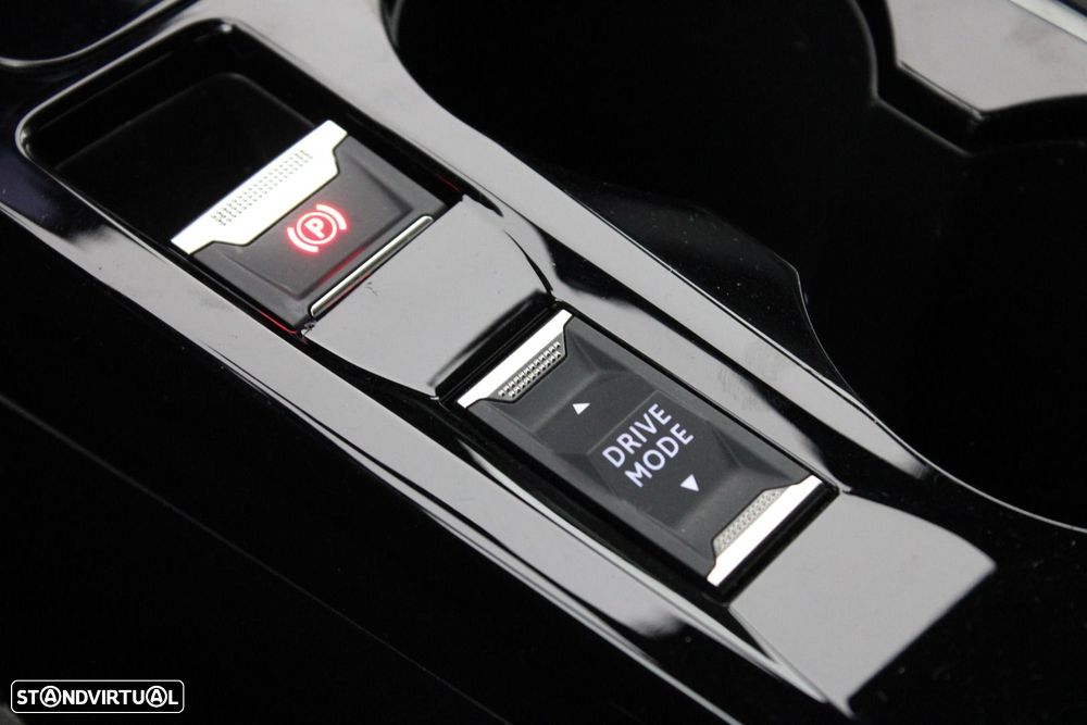 Peugeot e-2008 54 kWh Allure - 29