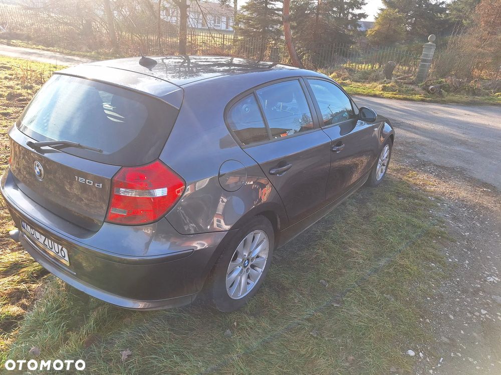 BMW Seria 1 120d DPF - 13