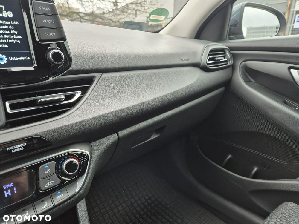 Hyundai i30 1.5 T-GDI 48V Smart - 32