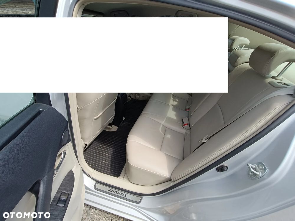 Toyota Avensis 2.2 D-4D Prestige NAVI - 7