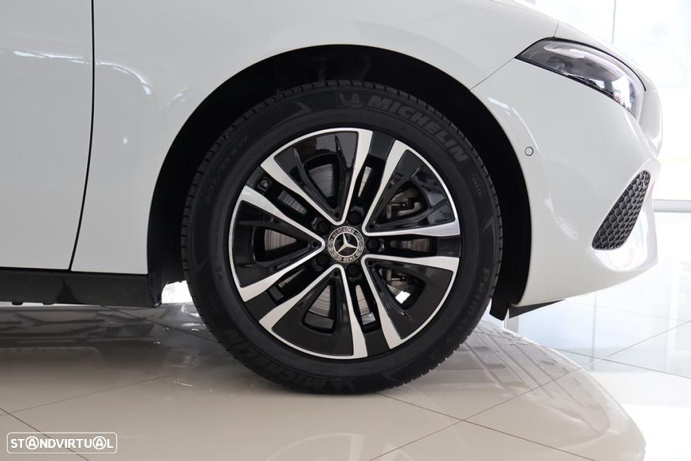 Mercedes-Benz A 250 Limousine e - 7