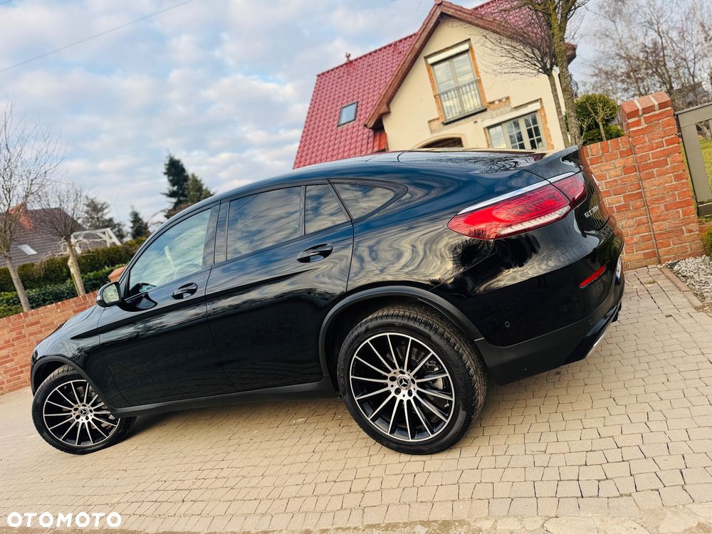 Mercedes-Benz GLC 300 d 4Matic 9G-TRONIC AMG Line Plus - 34