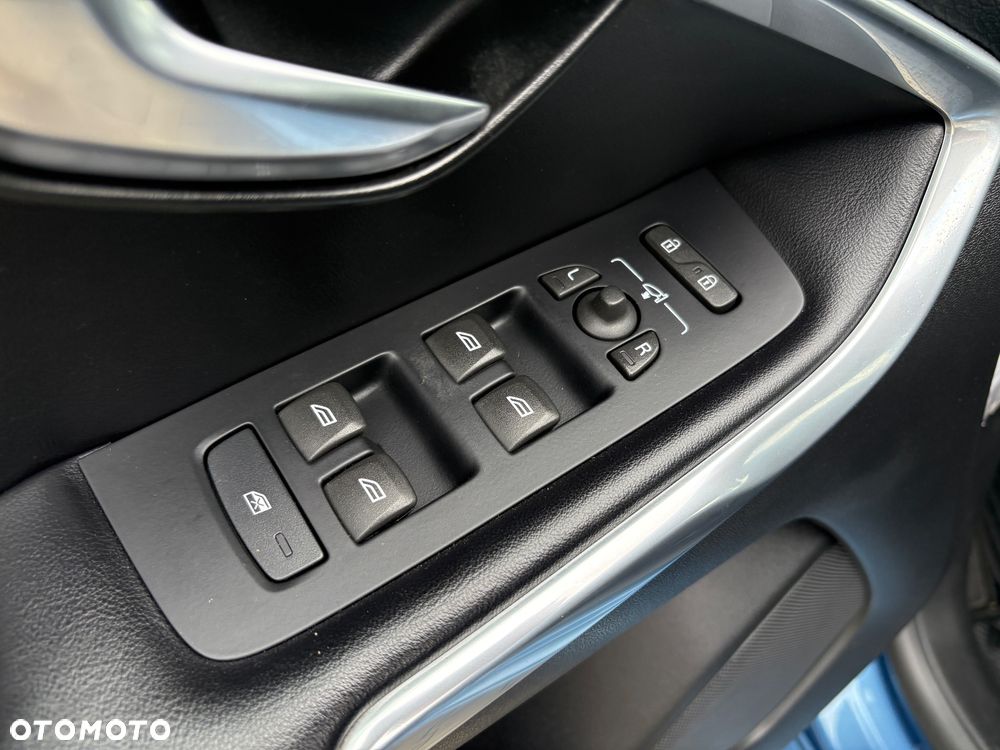 Volvo V40 D2 RDesign - 16