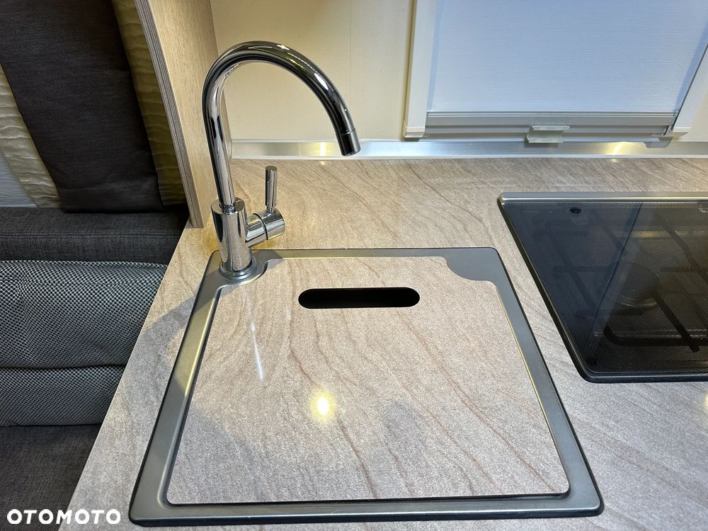 Burstner 460 TS AVERSO  z markizą kasetową THULE. GWARANCJA !!! - 24