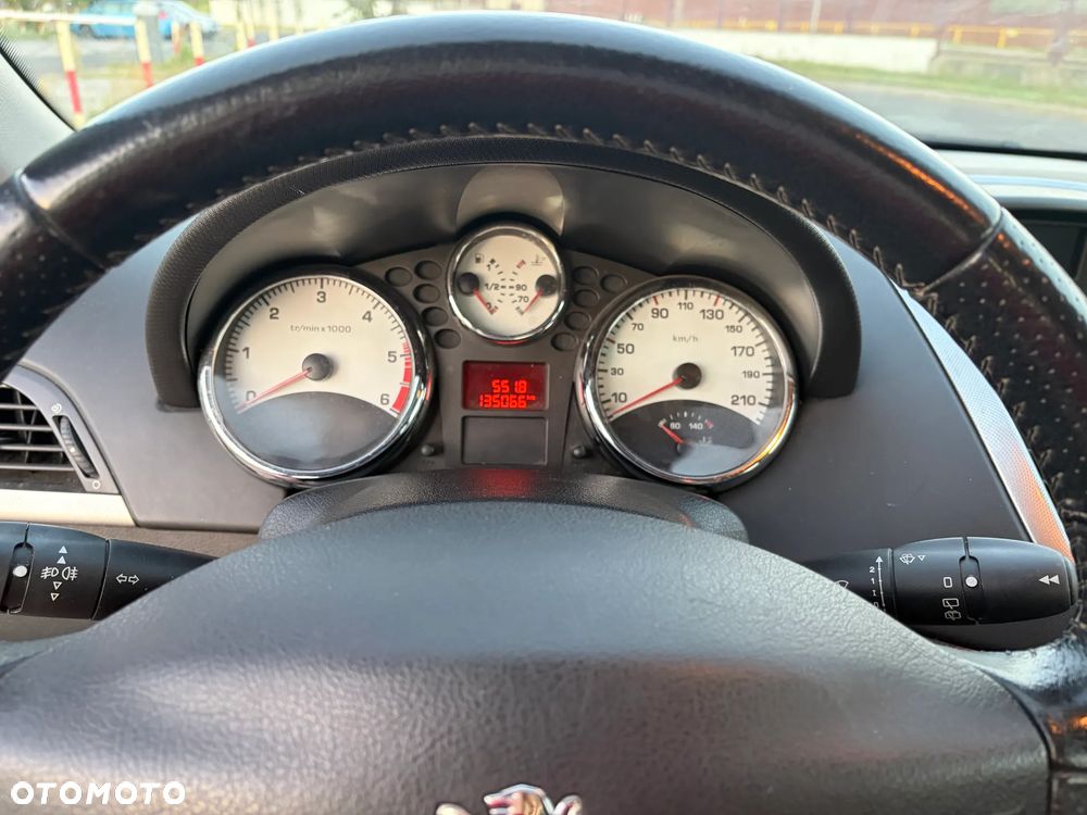 Peugeot 207 1.6 HDi 16V Sporty - 6