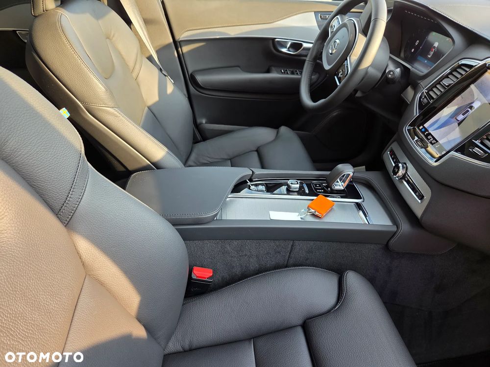 Volvo XC 90 B5 D AWD Plus Bright - 34