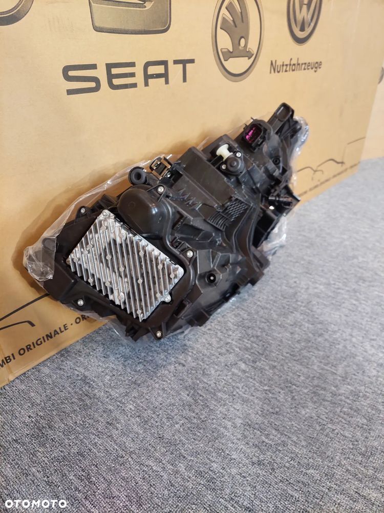 Audi Q8 Lampa Matrix Nowa USA 4M8941035B - 10