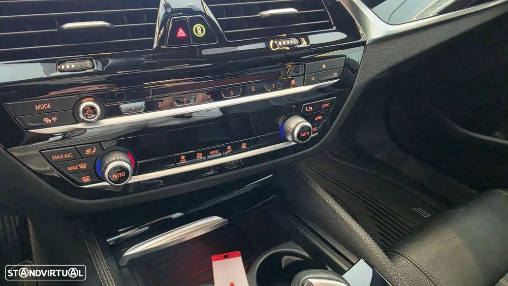 BMW 530 e iPerformance Line Luxury - 43