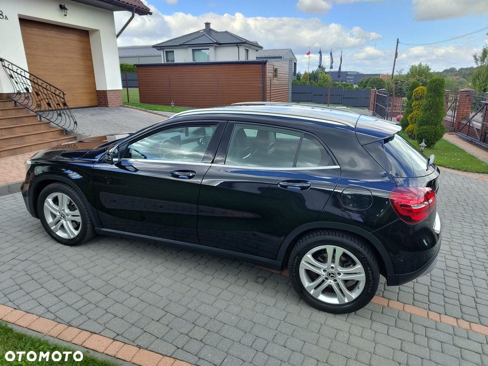 Mercedes-Benz GLA 250 7G-DCT Peak Edition - 20
