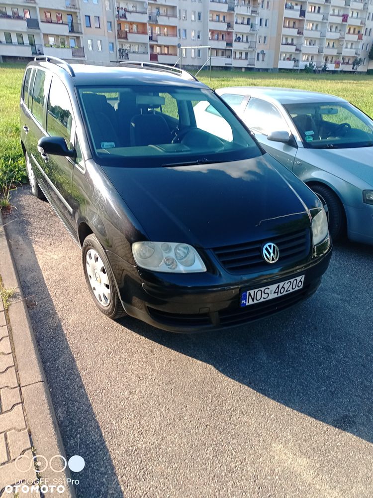Volkswagen Touran - 1