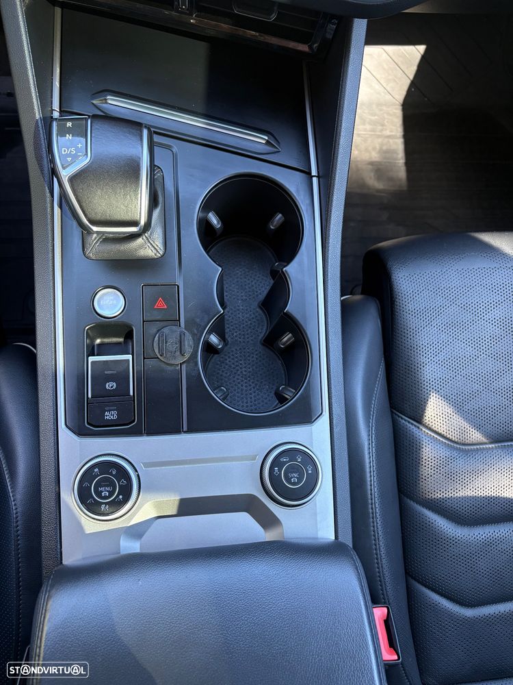 VW Touareg 3.0 TDI V6 Elegance Plus - 19