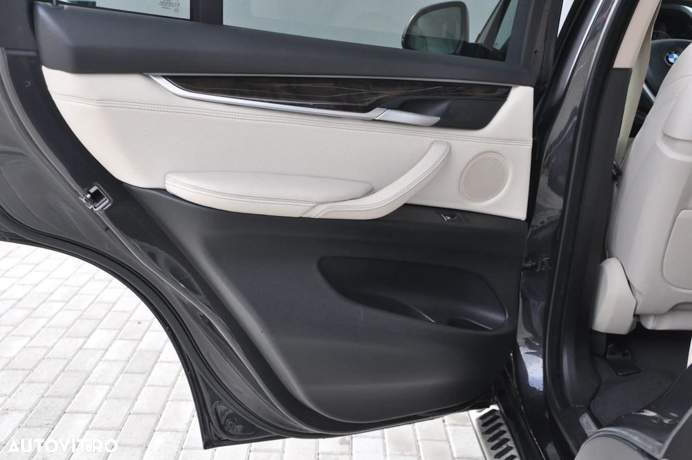BMW X5 xDrive30d - 26