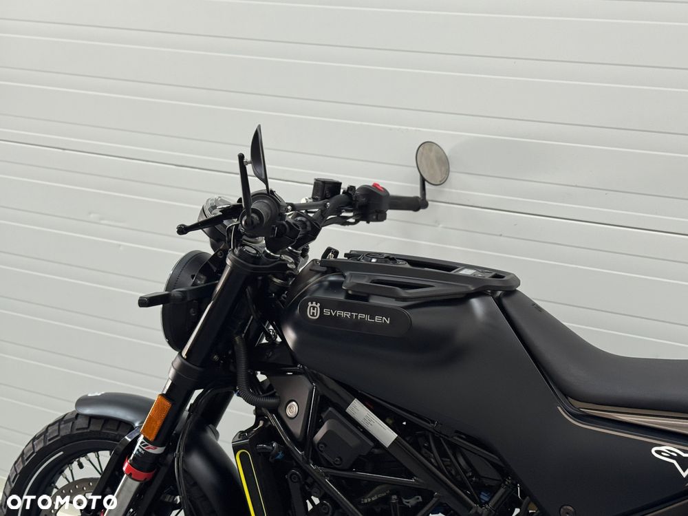 Husqvarna Svartpilen - 18