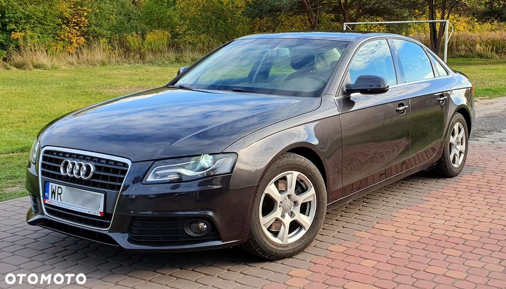 Audi A4 Limousine - 5