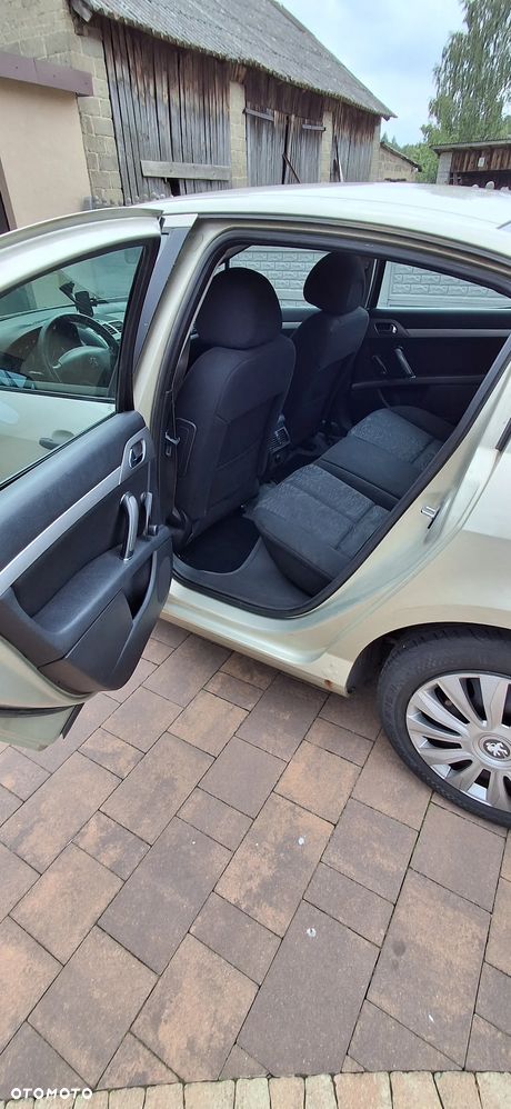 Peugeot 407 1.8 Premium - 29