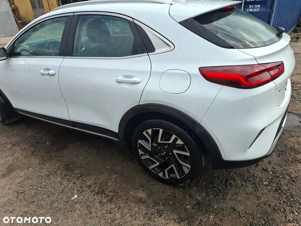 Kia XCeed 1.6 CRDi (48V Mild-Hybrid) DCT7 PLATINUM - 6
