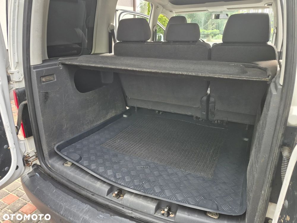 Volkswagen Caddy Trendline Mixt - 20