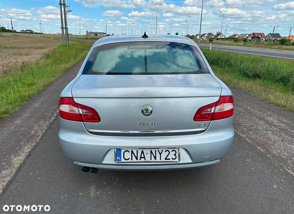 Skoda Superb 1.8 TSI Ambition - 8